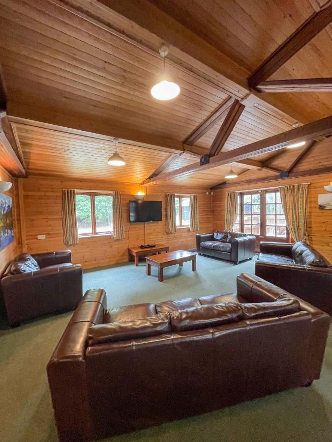 Avon Tyrrell Outdoor Activity Centre Villa Bransgore Екстериор снимка