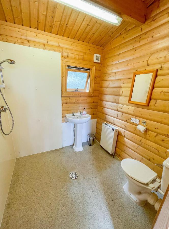 Avon Tyrrell Outdoor Activity Centre Villa Bransgore Екстериор снимка