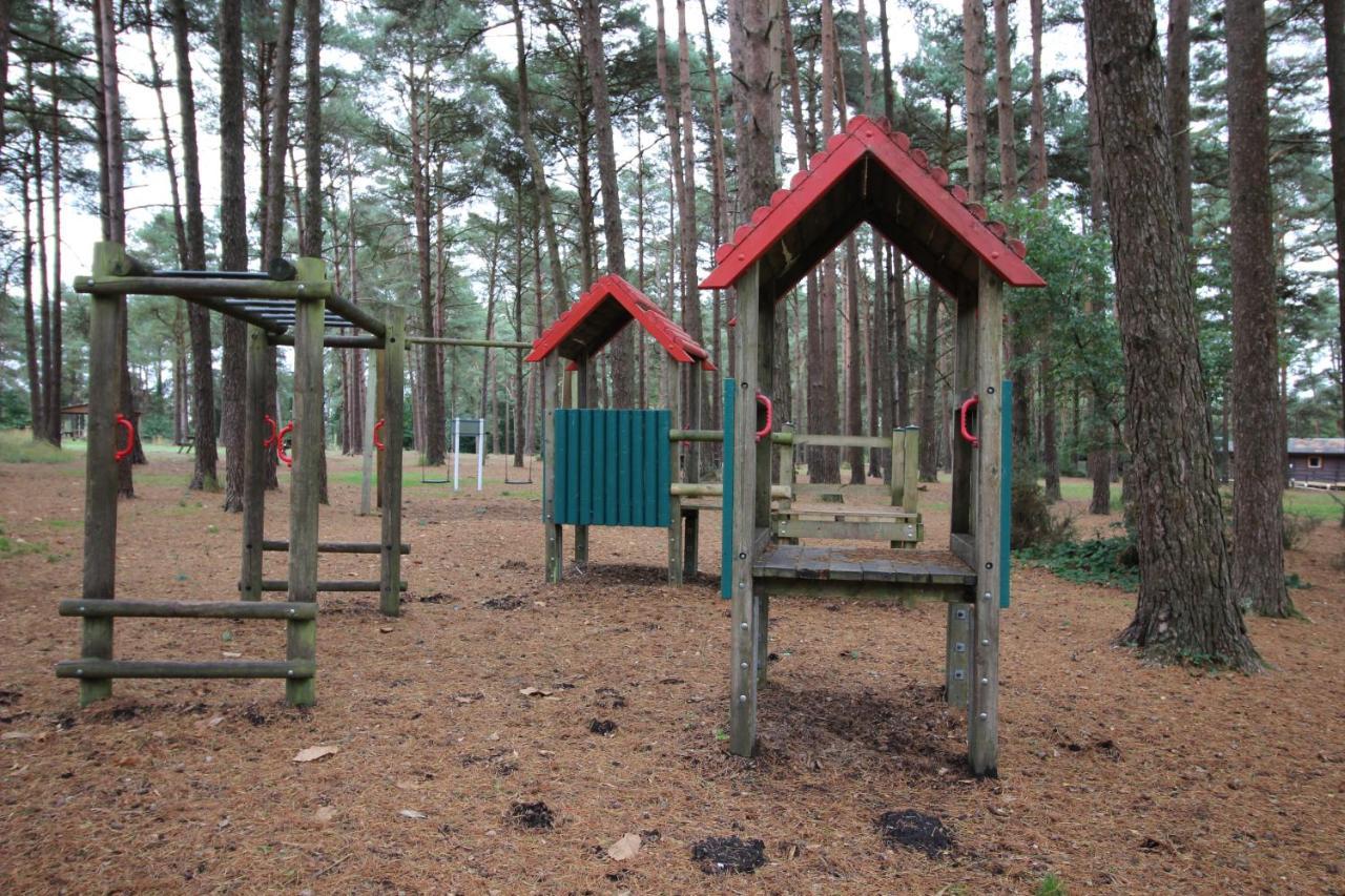 Avon Tyrrell Outdoor Activity Centre Villa Bransgore Екстериор снимка